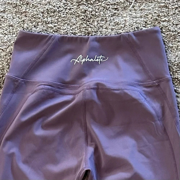 Alphalete Pulse Surge Legging Passive Purple NWOT Size Medium - Picture 10 of 15